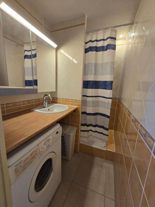 Appartement Cap D'agde Proche Port Et *